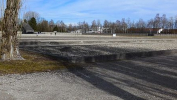 Geistliche in Typhusbaracken